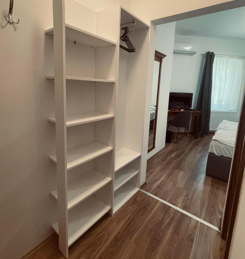 Fueredi Panzio Bed & Breakfast Tiszafured Ngoại thất bức ảnh